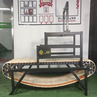 木製の犬トレッドミール パーソナライズされた色と耐久性のある材料のウォーキングマシン