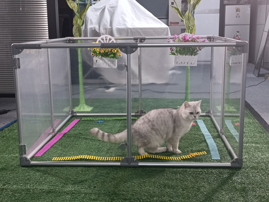 ファッションスタイルの動物パターンと犬の運動フェンス