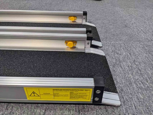 車椅子用のポータブルアルミニウムランパ 20GPの積載量